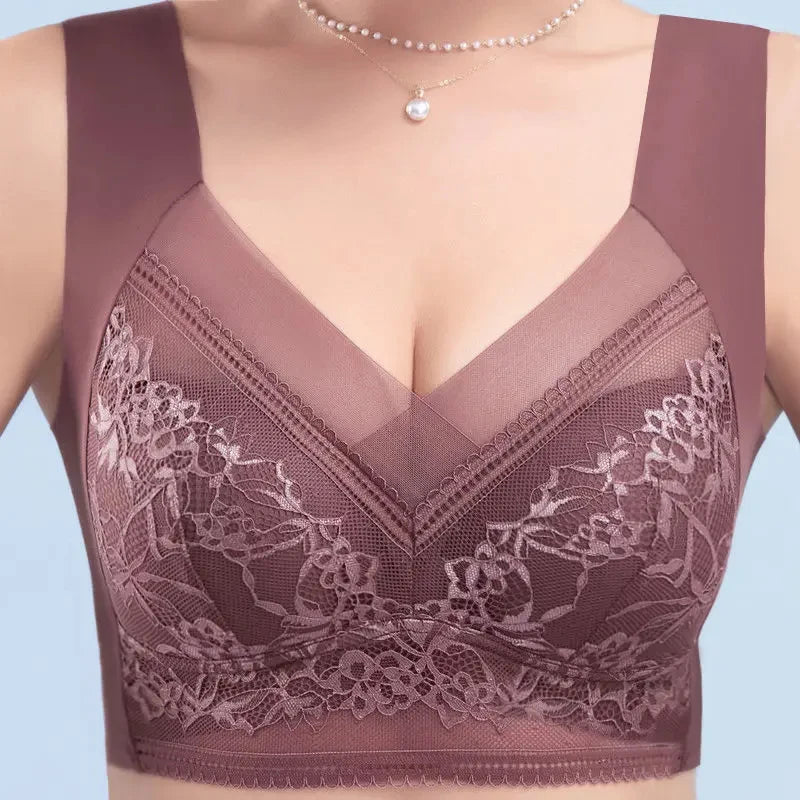 Seamless bra worn under t-shirt